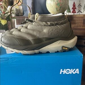 Hoka Men's Olive Slip-On Padded Boot-Size 11-New in box
